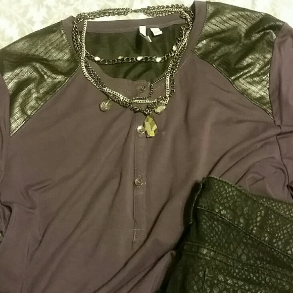 Calvin Klein Tops - Nwt Calvin Klein blouse with apt 9 pants.